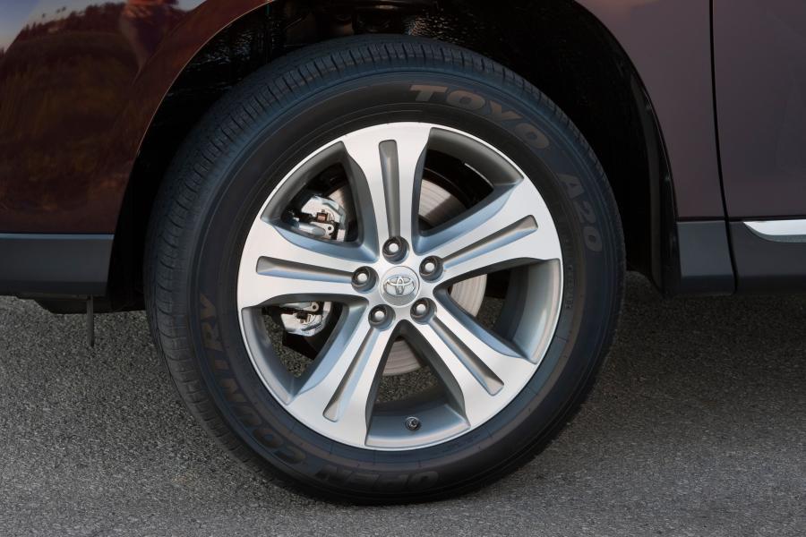  Toyota Highlander 2011 года  (фото 55 из 108)